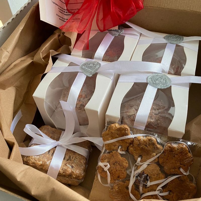 Personalised Dog Gift Hamper - Meat Cupcakes, Interactive Bunting & Beef Biscuits